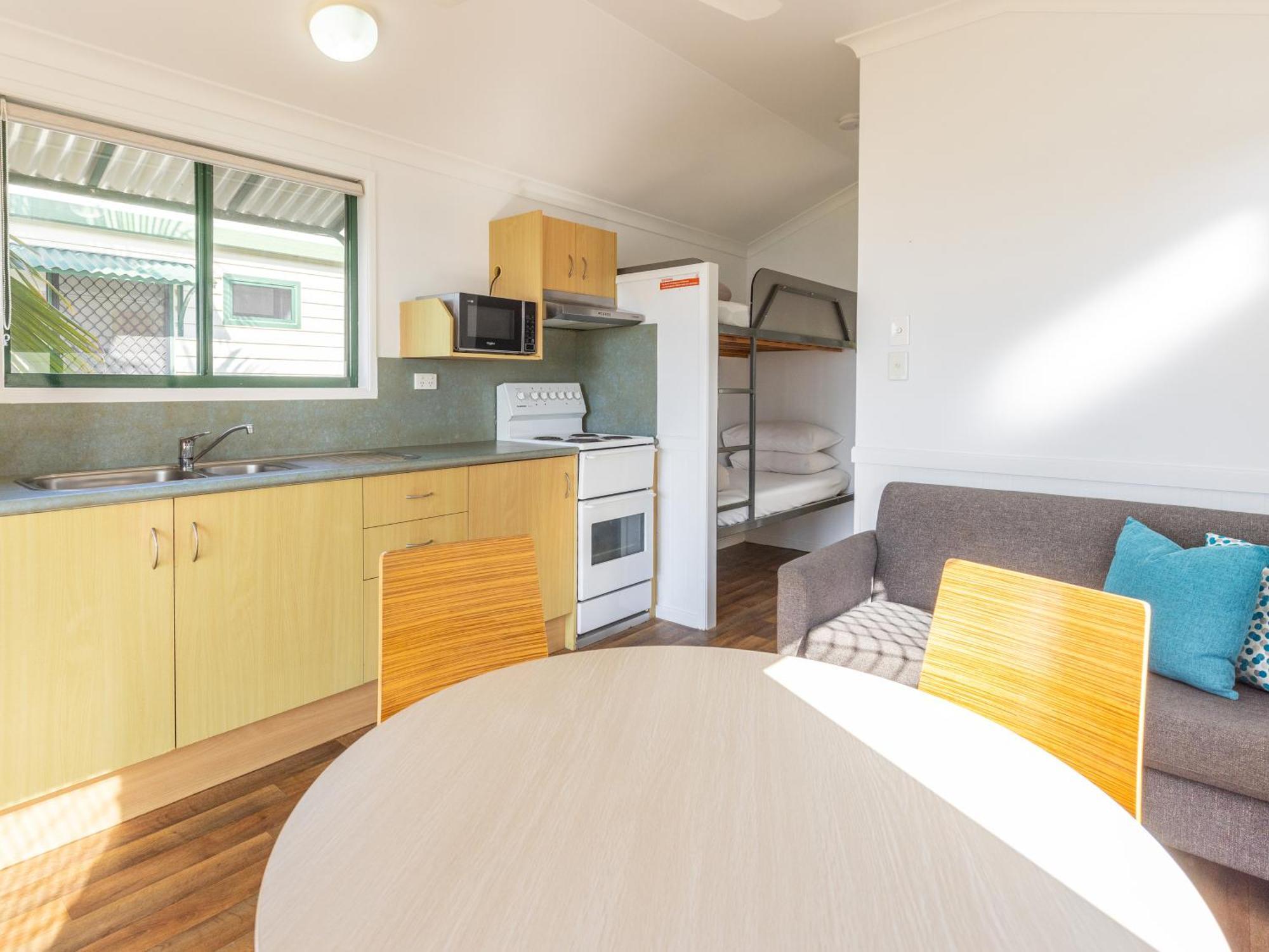 Nrma Bowen Beachfront Holiday Park Pokój zdjęcie