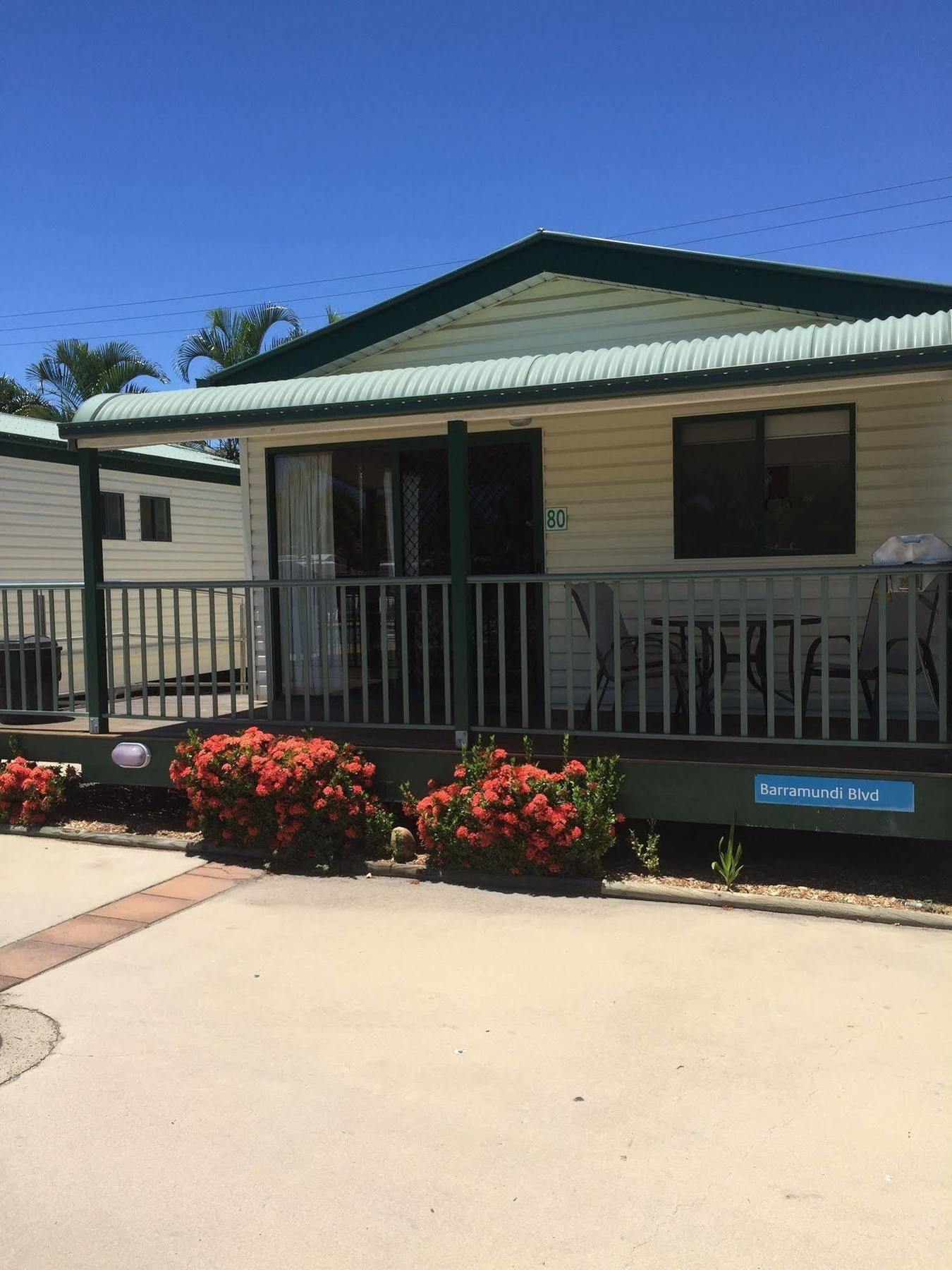 Nrma Bowen Beachfront Holiday Park Zewnętrze zdjęcie